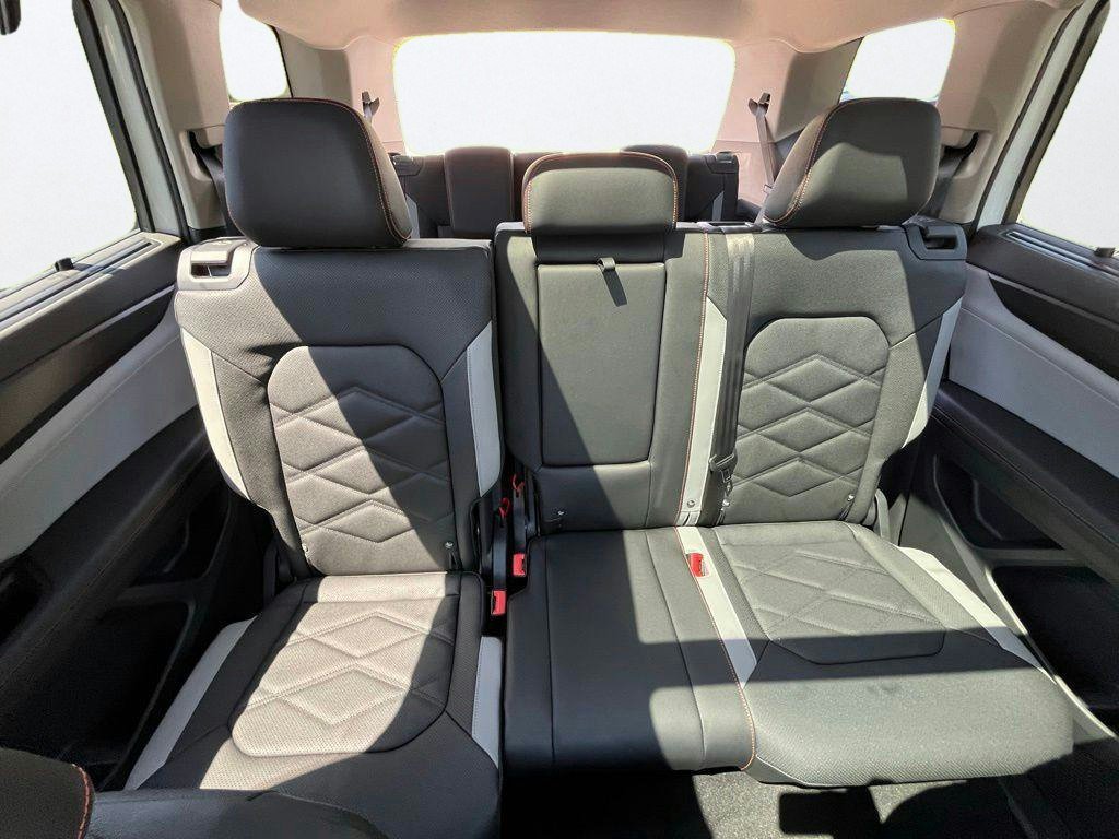New 2026 Blue Volkswagen SE w/Technology image 23