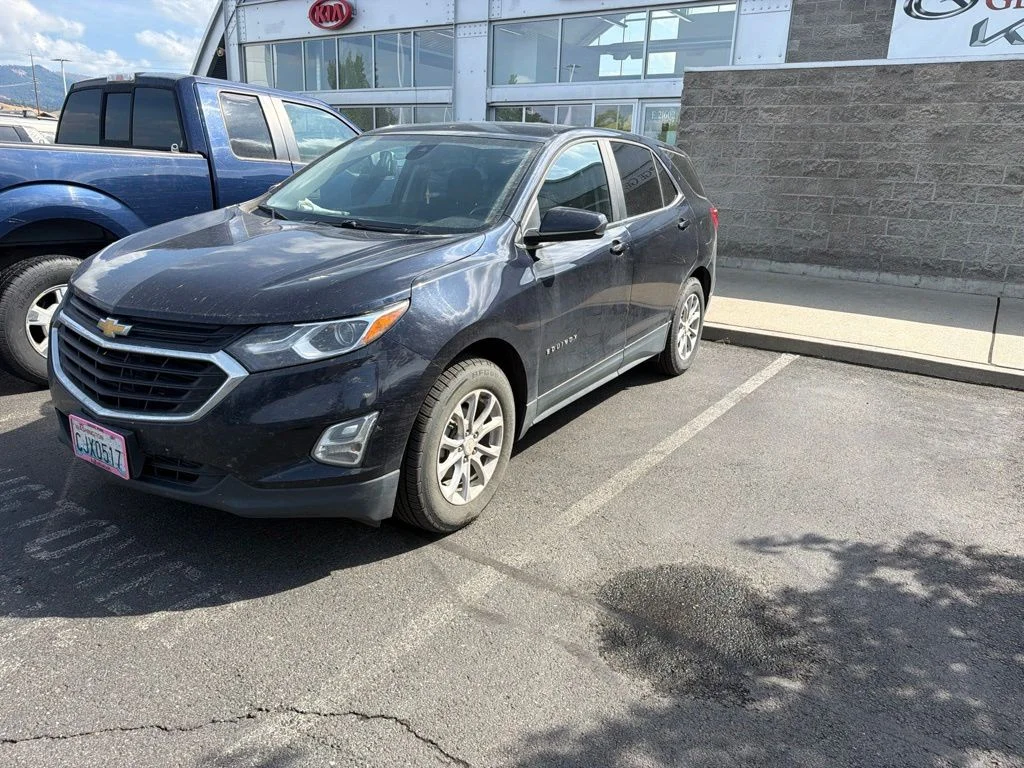 Used 2021 Blue Chevrolet LT image 3