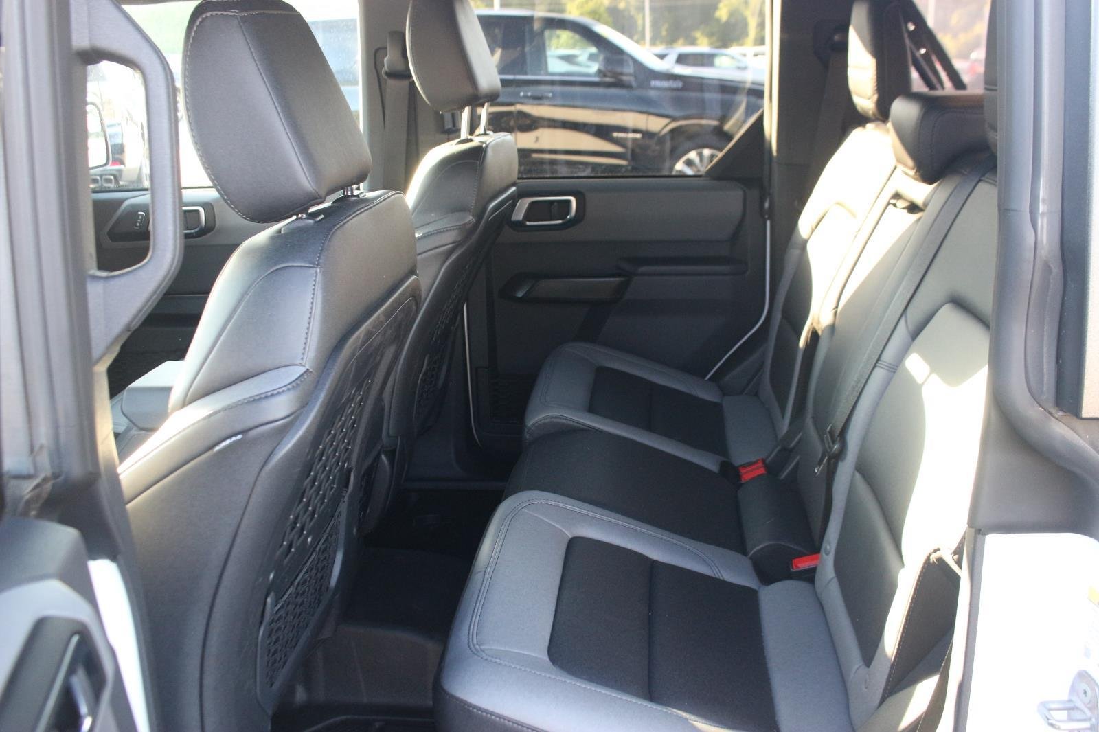 Used 2024 White Ford Black Diamond image 32