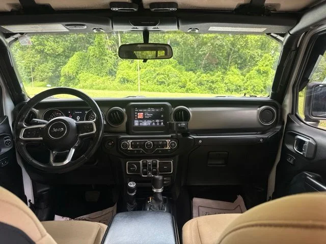 Used 2020 White Jeep Sport image 12