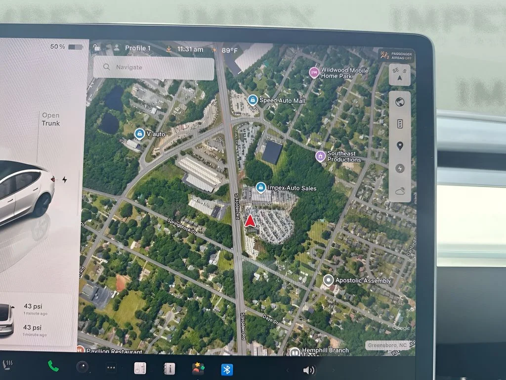 Used 2023 White Tesla Base image 11
