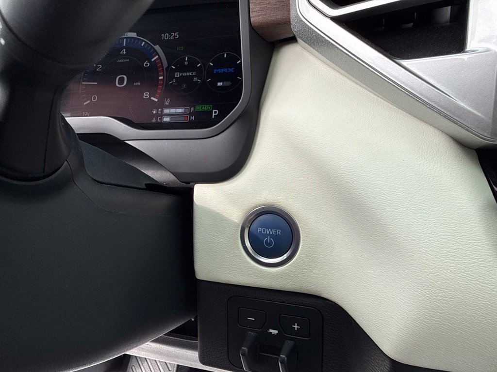 Used 2022 White Toyota Capstone image 37