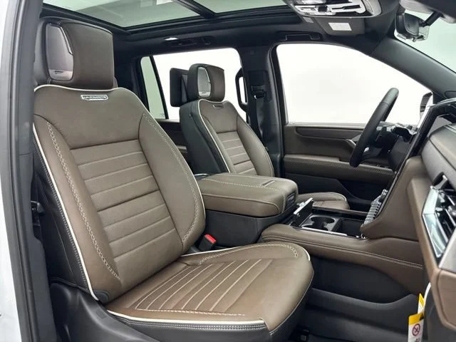 2026 GMC Yukon XL Denali Ultimate - Photo 39
