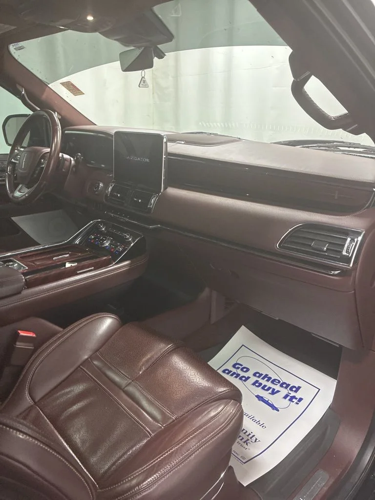Used 2018 Black Lincoln Black Label image 35