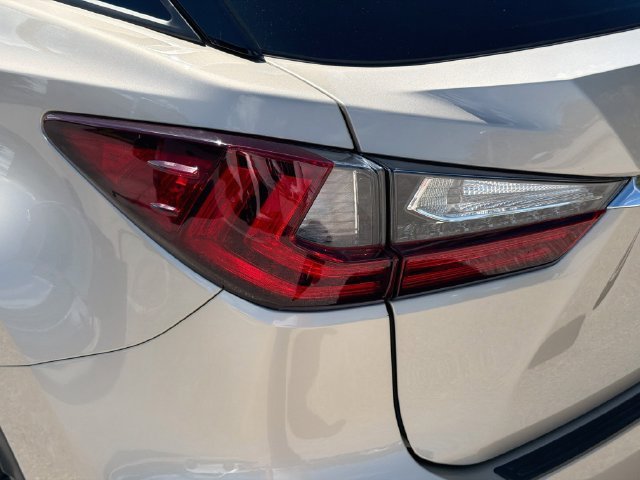 Used 2018 Cashmere Metallic Lexus RX 350 image 10