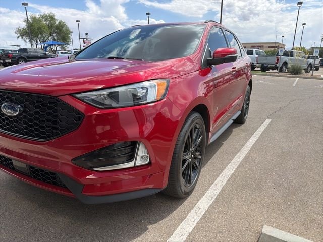 2020 Ford Edge ST-Line's photo