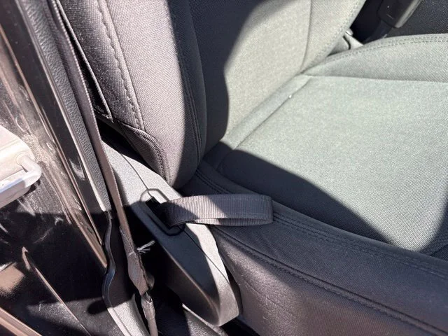 Used 2019  Jeep Sahara image 47