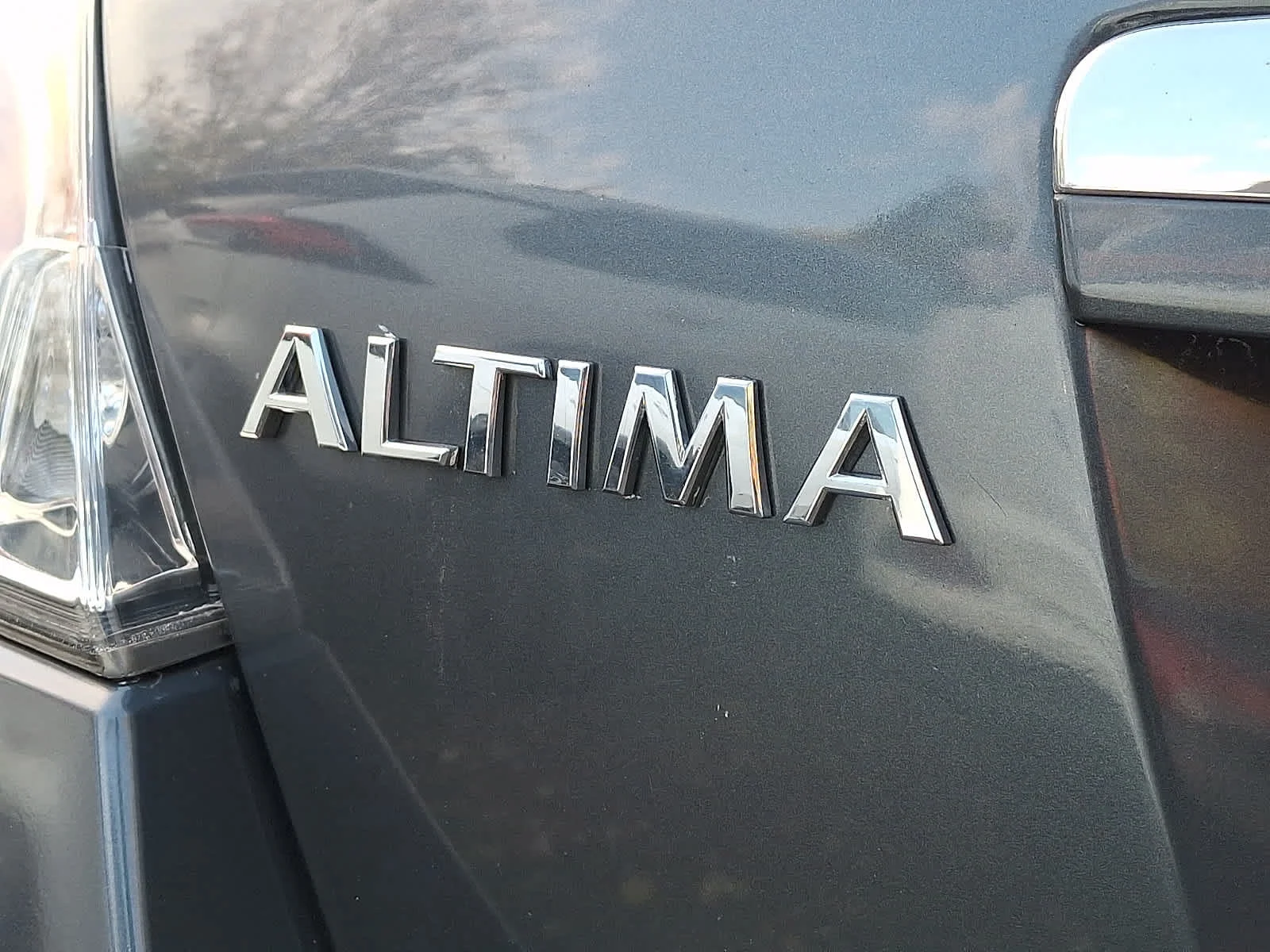 Used 2007 Dark Slate Metallic Nissan 2.5 S image 8