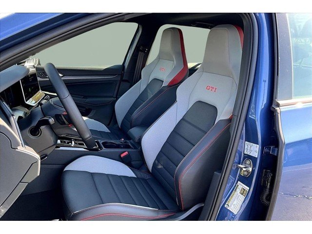 New 2026 Slate Blue Metallic Volkswagen 2.0T SE image 21