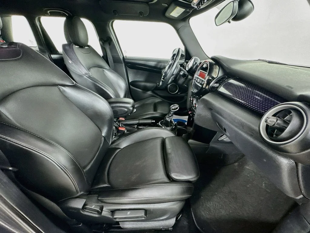 Used 2015 Gray MINI Base image 34