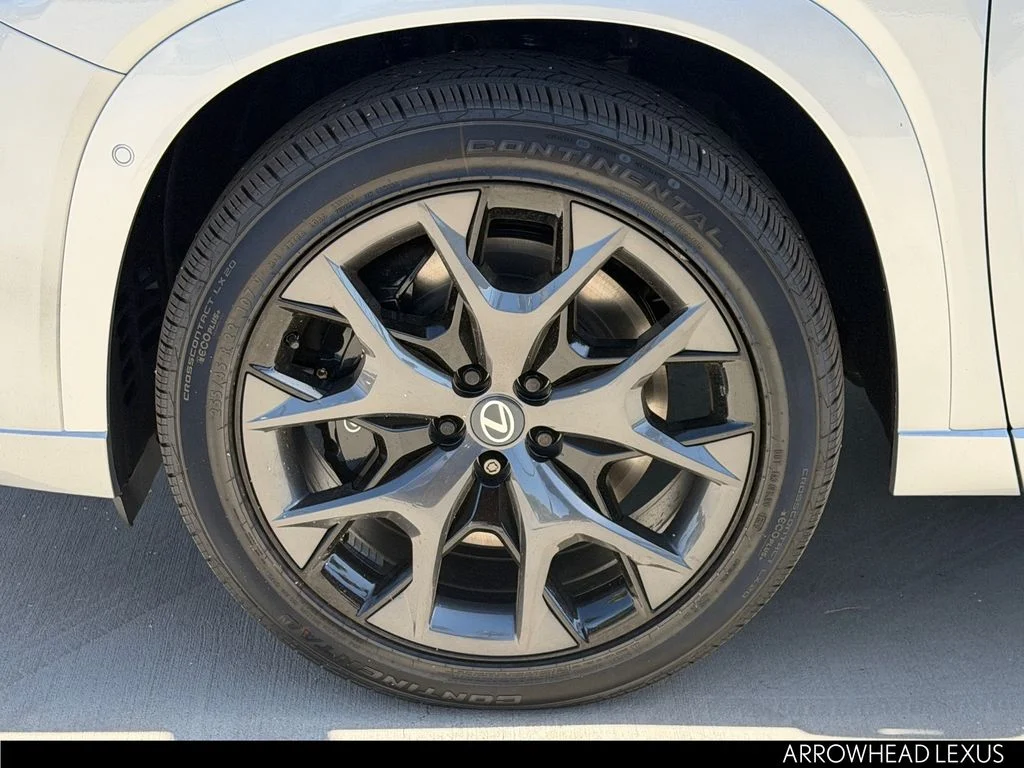 New 2026 Silver Lexus 500h F SPORT Performance Premium image 10