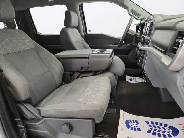 Certified Used 2022 Iconic Silver Metallic Ford XLT image 28