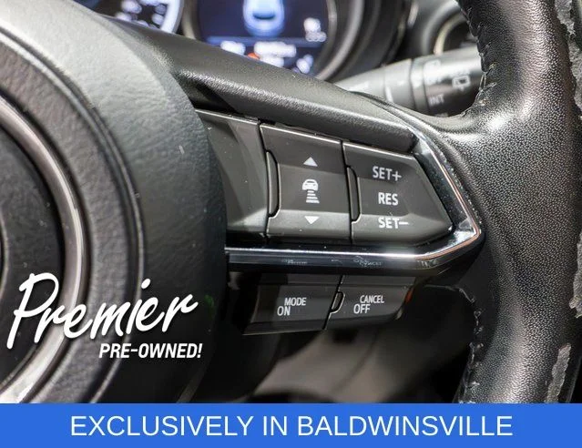 Used 2022 White Mazda Touring Plus image 27
