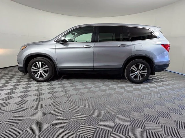 Used 2018 Silver Honda EX-L image 4