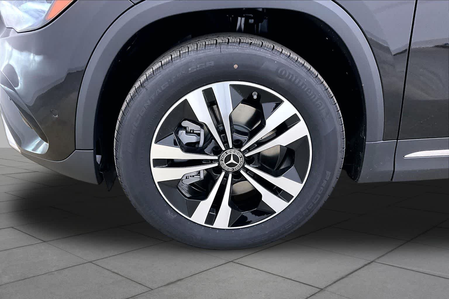New 2026 Night Black Mercedes-Benz GLA 250 image 11