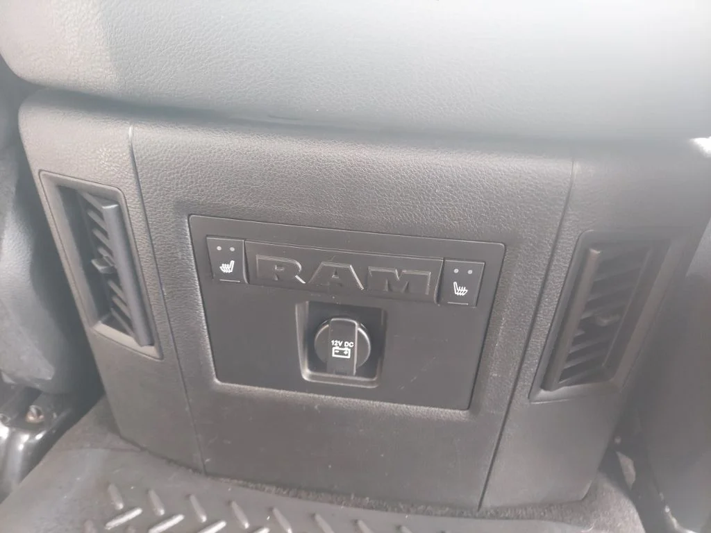 Certified Used 2018 Black Ram Laramie Longhorn image 44
