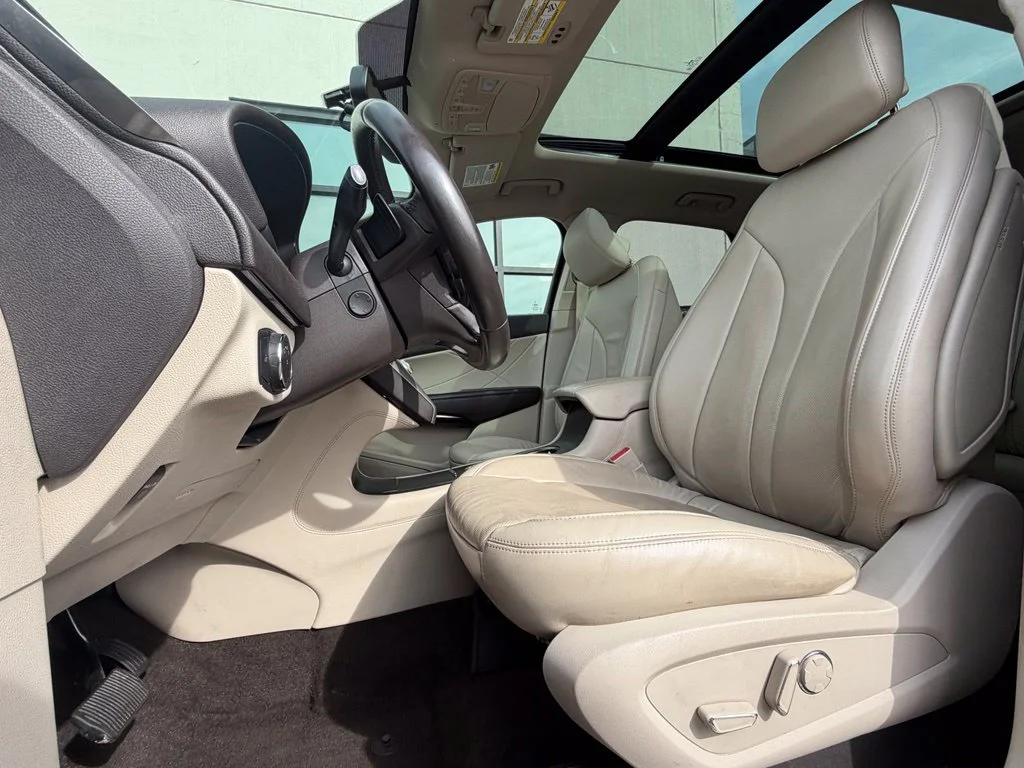 Used 2019 Brown Lincoln Reserve image 3