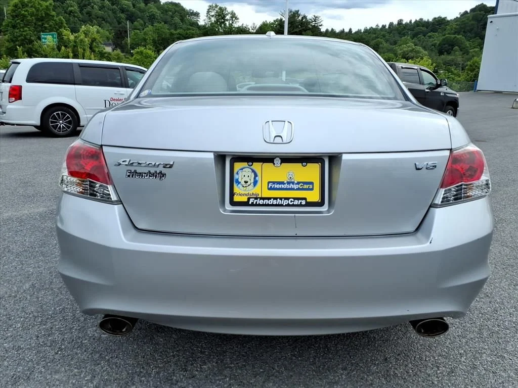 Used 2010  Honda EX-L image 6