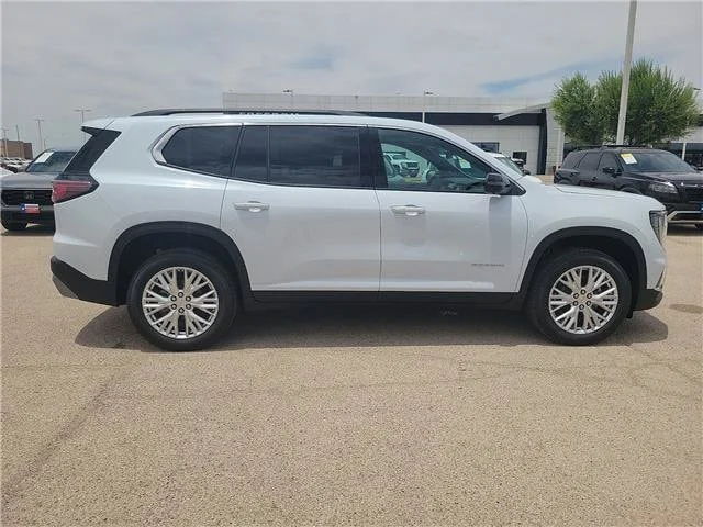 New 2026 Glacier White Tricoat GMC Elevation image 6