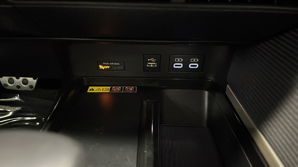 Used 2025 Underground Toyota SE image 29