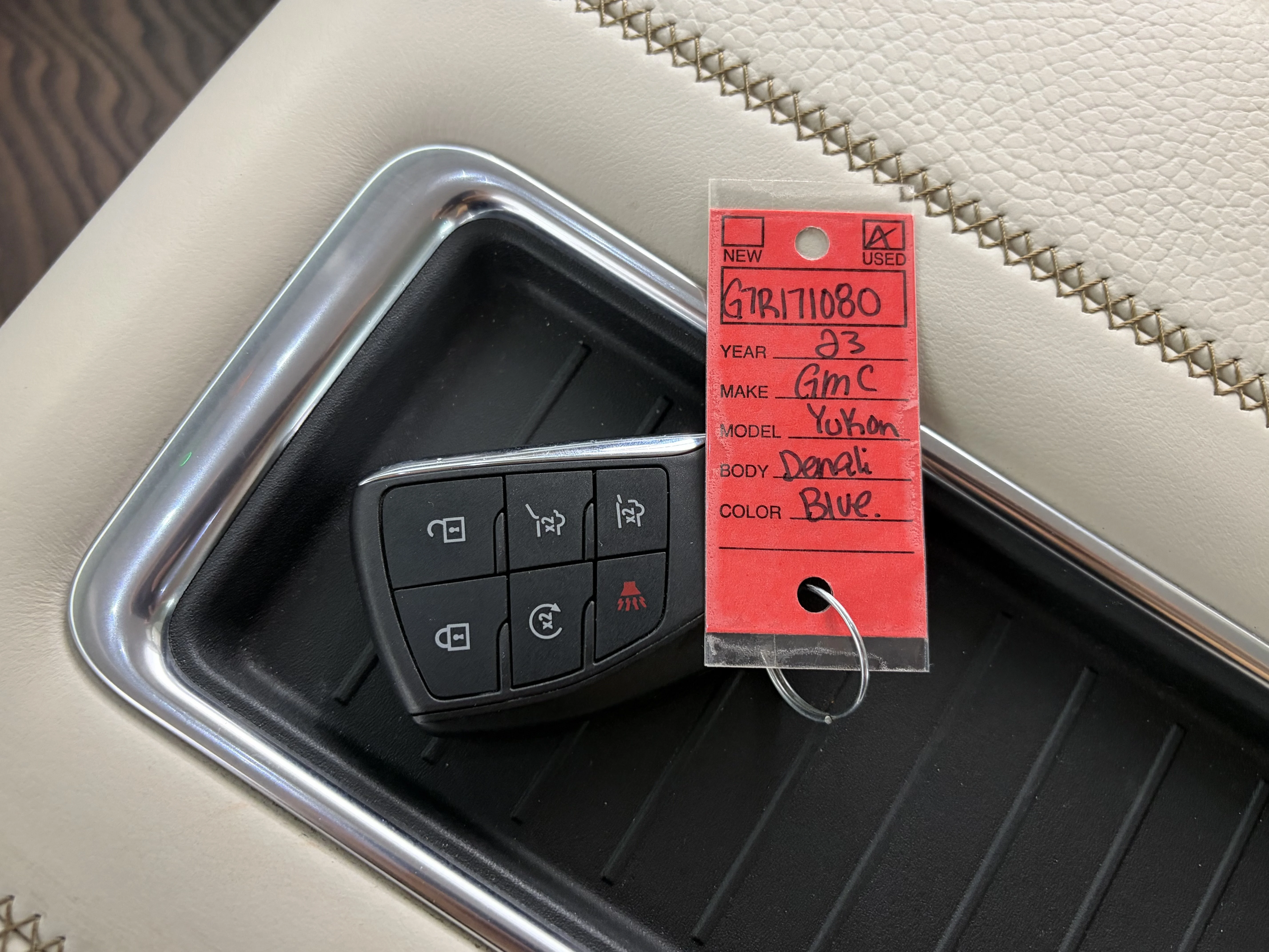 Used 2023 Midnight Blue Metallic GMC Denali image 36