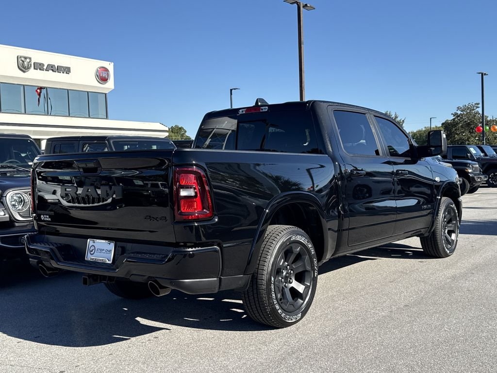 New 2026 Diamond Black Crystal Pearl-Coat Exterior Paint Ram Big Horn/Lone Star image 6