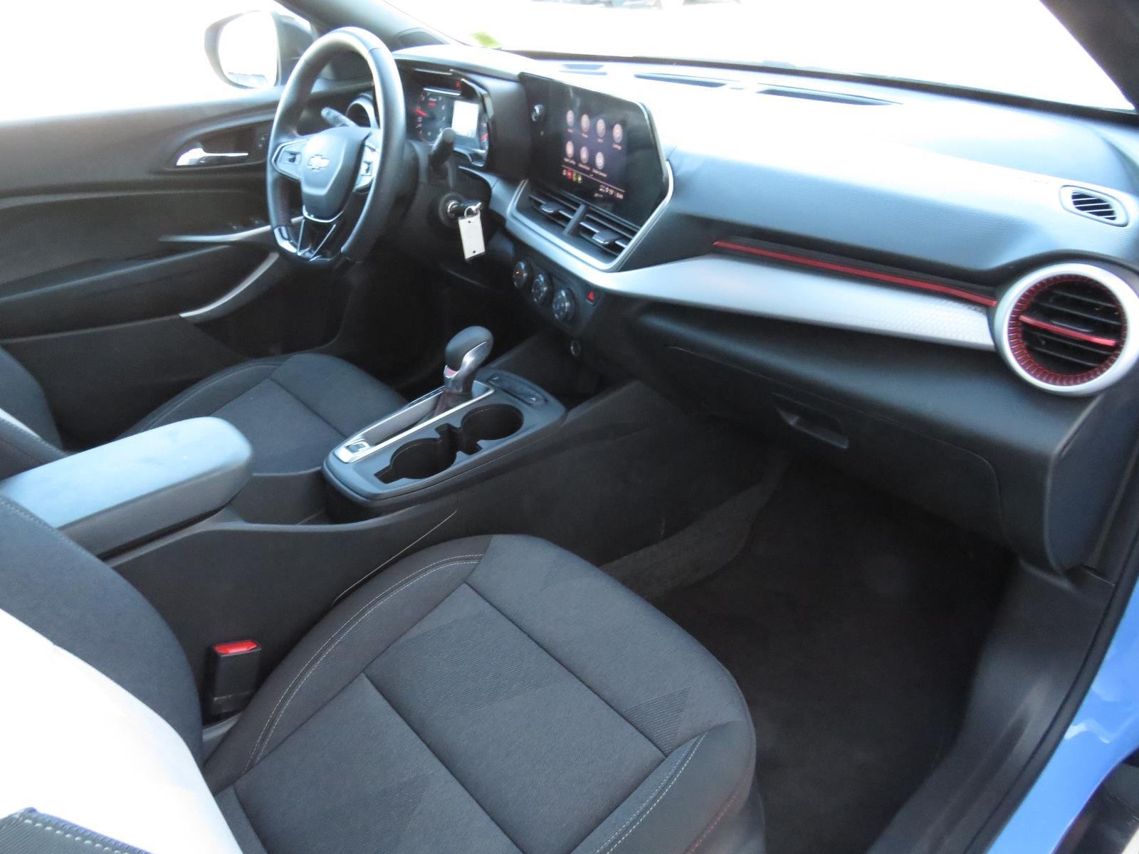 Used 2024 Blue Chevrolet 1RS image 28