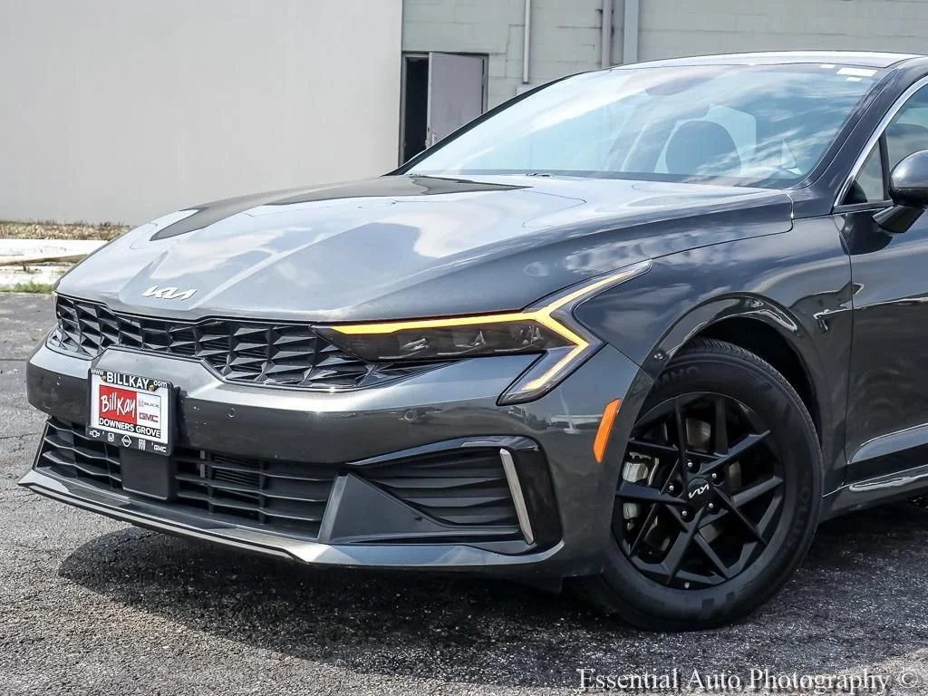 Used 2026 Gray Kia LXS image 3