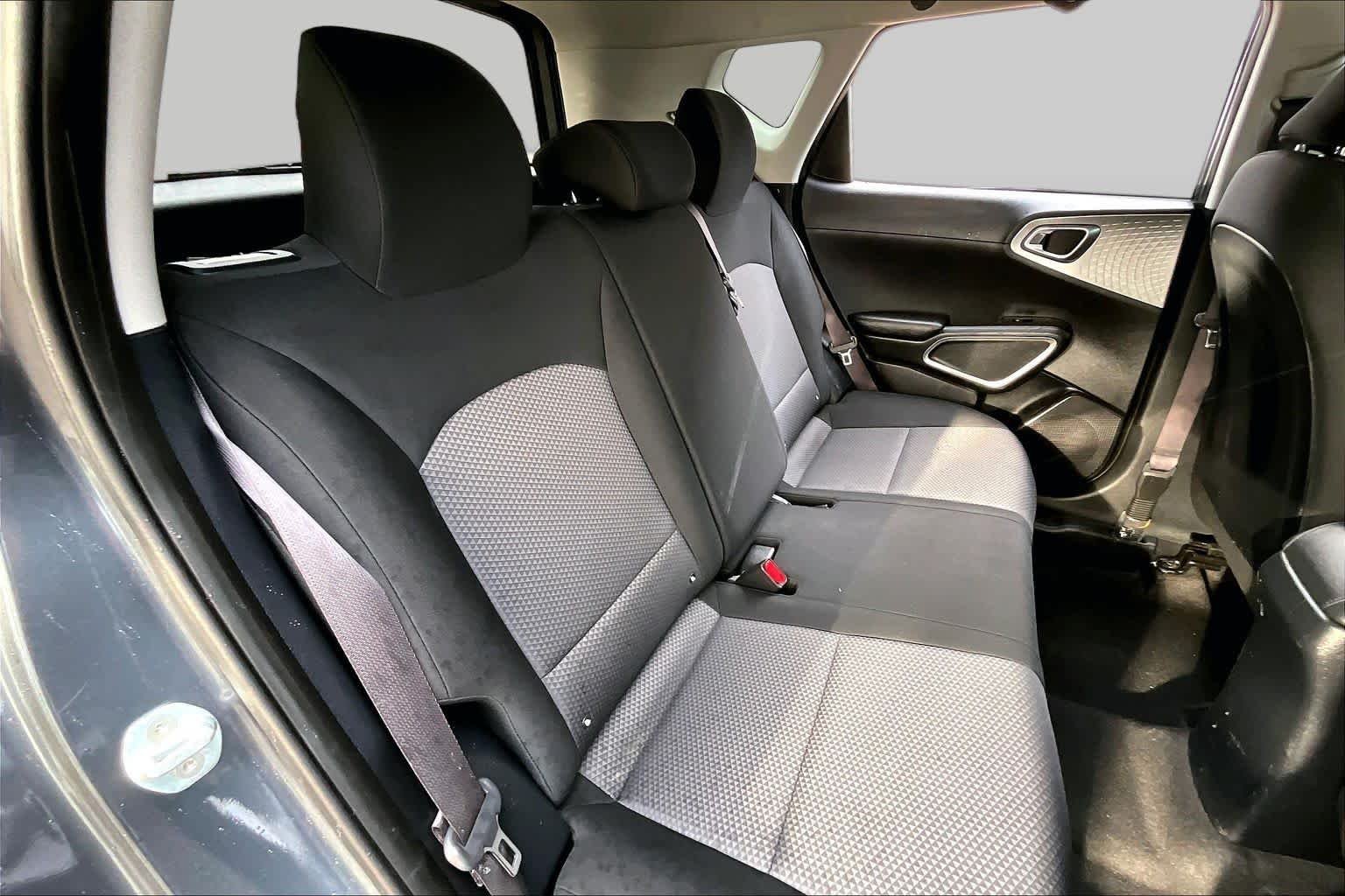 Used 2020 GREY Kia LX image 19