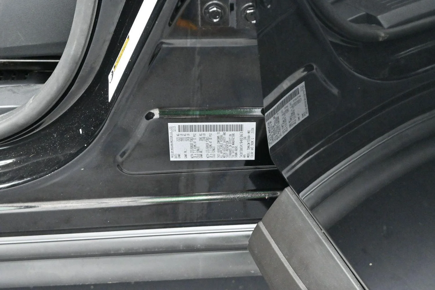 Used 2023 Super Black Nissan SV image 33