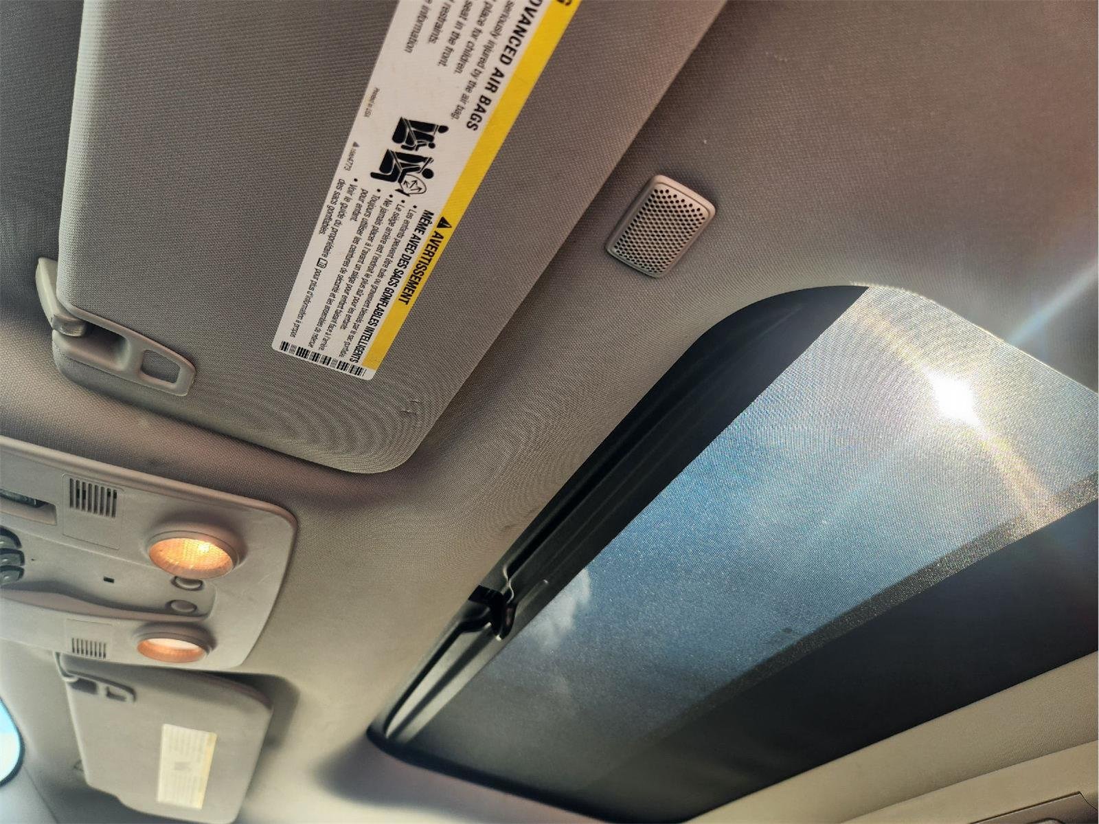 Used 2015 White Chevrolet LTZ image 26