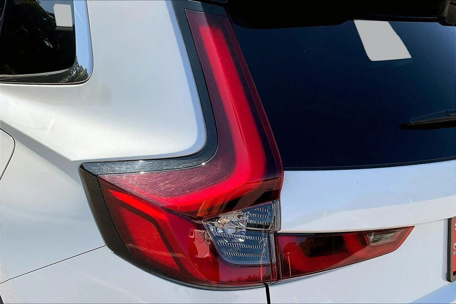 Used 2024 Platinum White Pearl Honda Sport Touring image 29