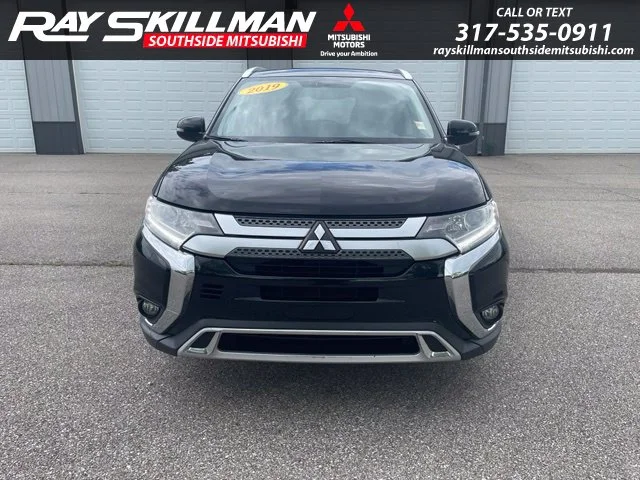 Used 2019 Mitsubishi Outlander SEL with VIN JA4AD3A31KZ039353 for sale in New Whiteland, IN