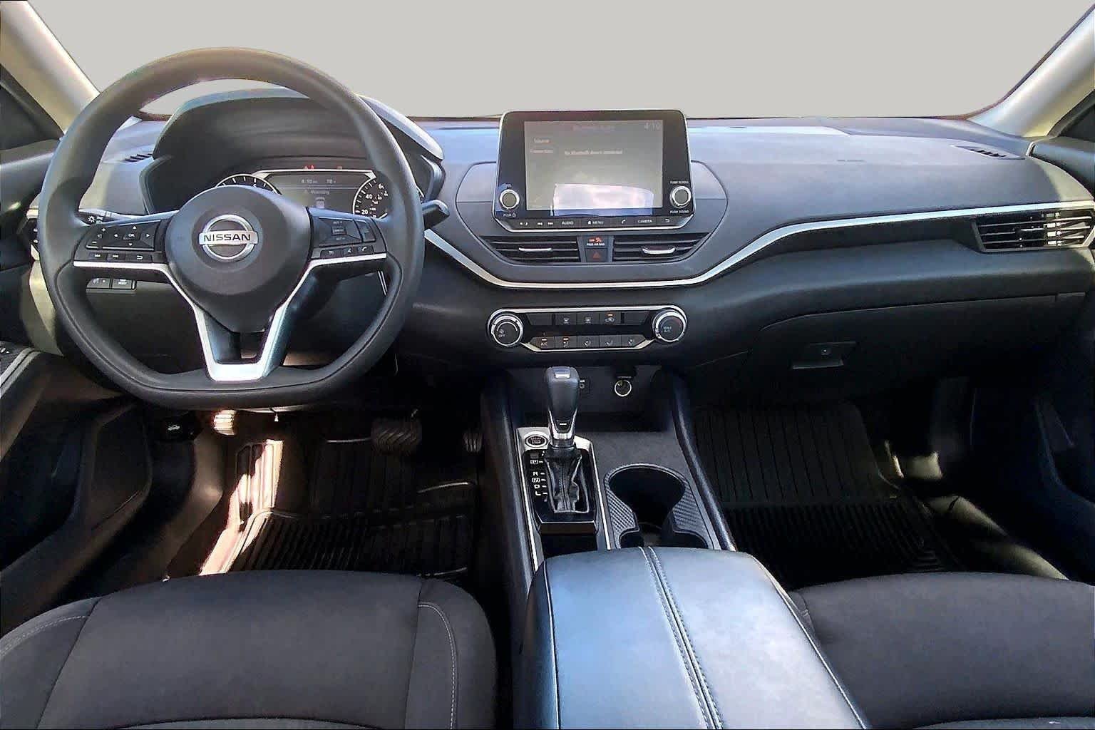 Used 2020 Gun Metallic Nissan 2.5 S image 15