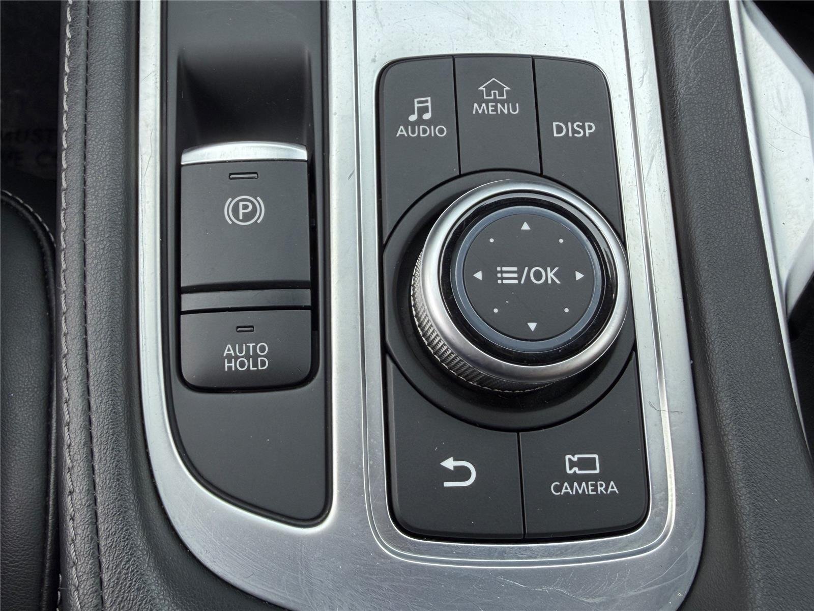 Used 2025 Mineral Black INFINITI PURE image 9