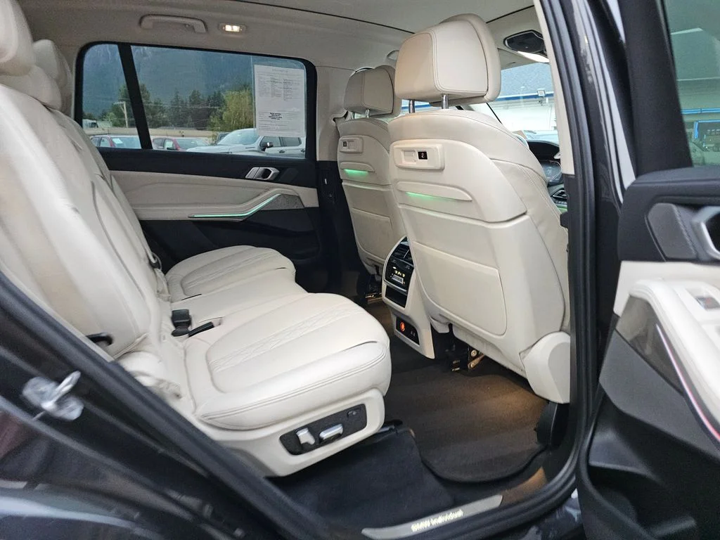 2020 BMW X7 40i - Photo 15