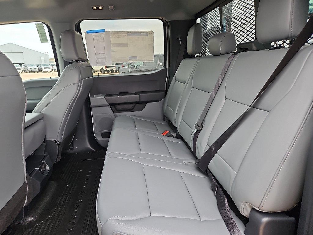 New 2026 Oxford White Ford F-350® XL image 21