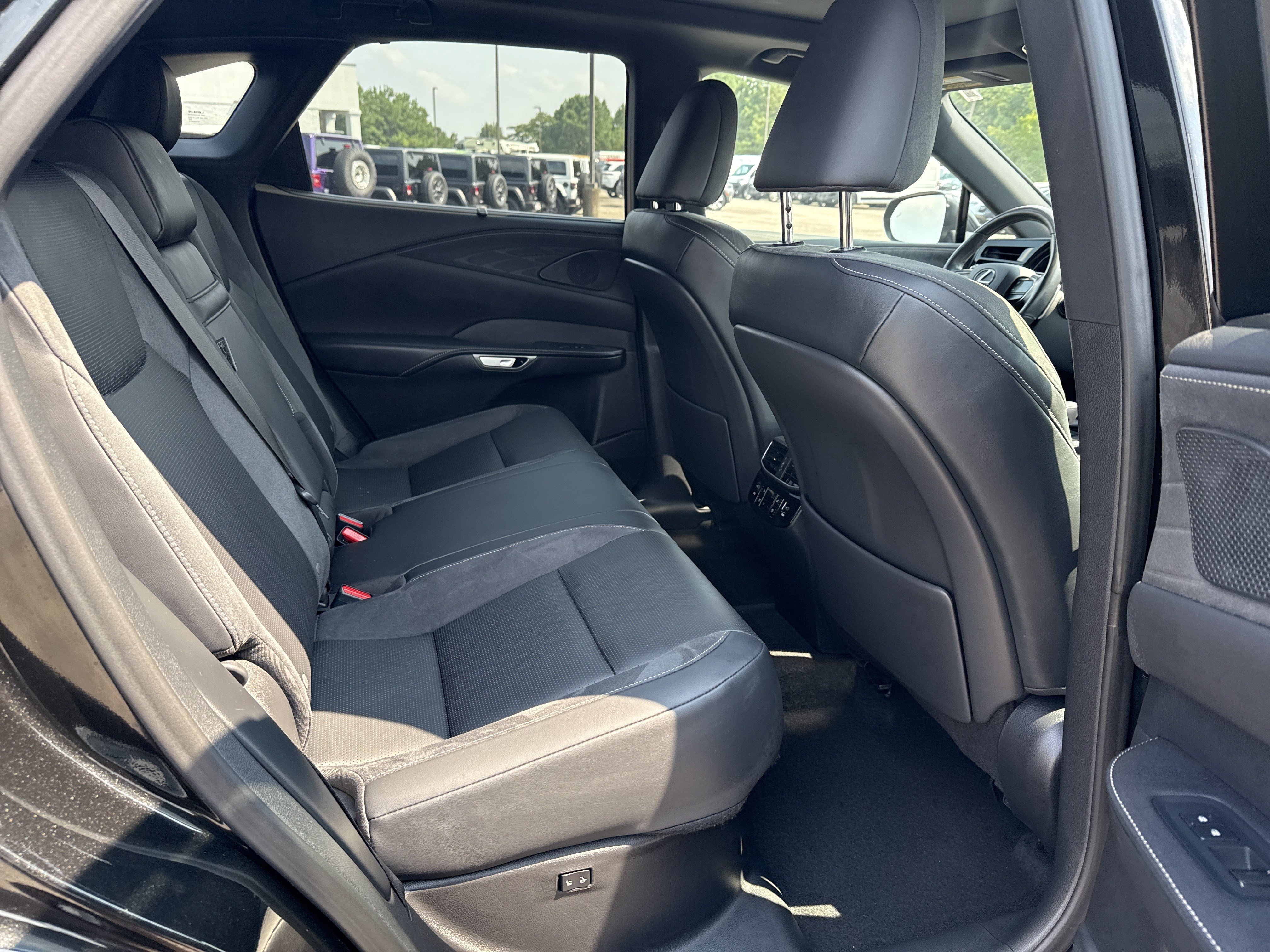 Used 2023 Black Lexus RX 350 Premium image 18