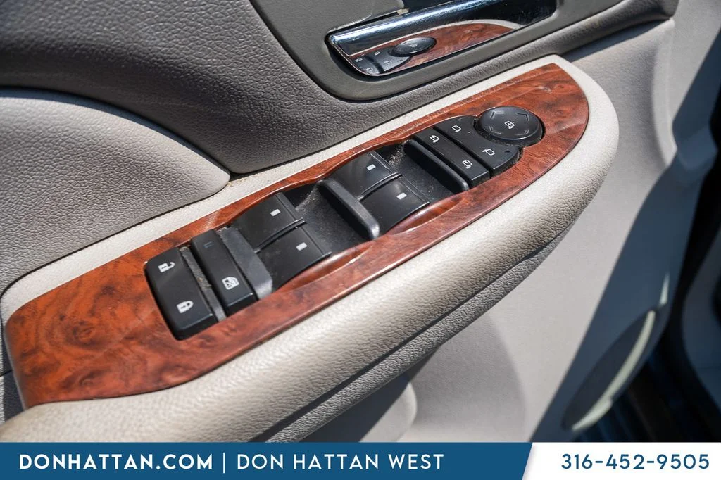 Used 2007 Blue Chevrolet LT image 13