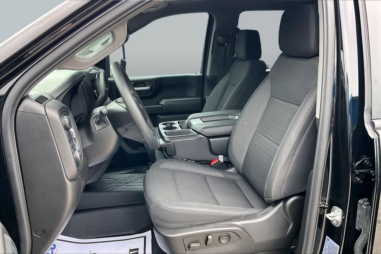 Used 2025 Black Chevrolet Custom image 9