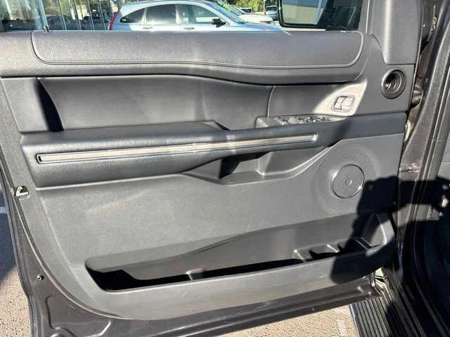 Used 2023 Gray Ford XLT image 17
