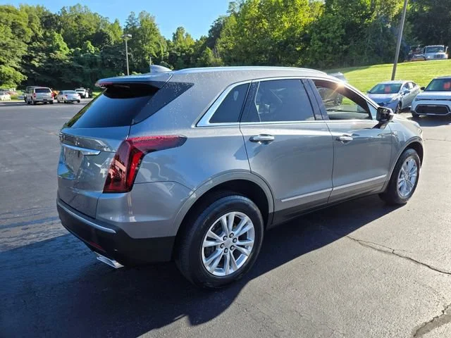 Used 2021 SATIN STEEL METALLIC Cadillac FWD Luxury image 8