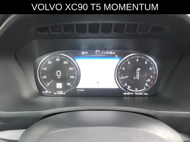 2022 Volvo XC90 Momentum - Photo 33