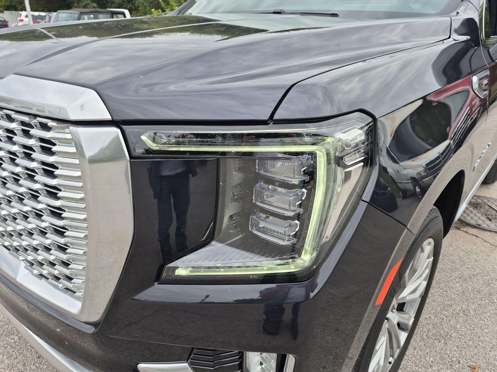 Used 2024 Onyx Black GMC Denali image 9