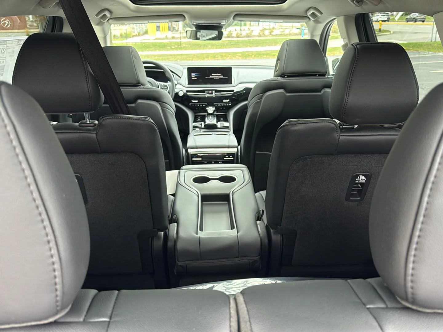 New 2026 Majestic Black Pearl Acura SH-AWD image 19