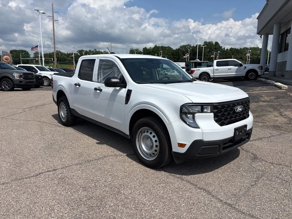 Used 2025 Oxford White Ford XL image 1