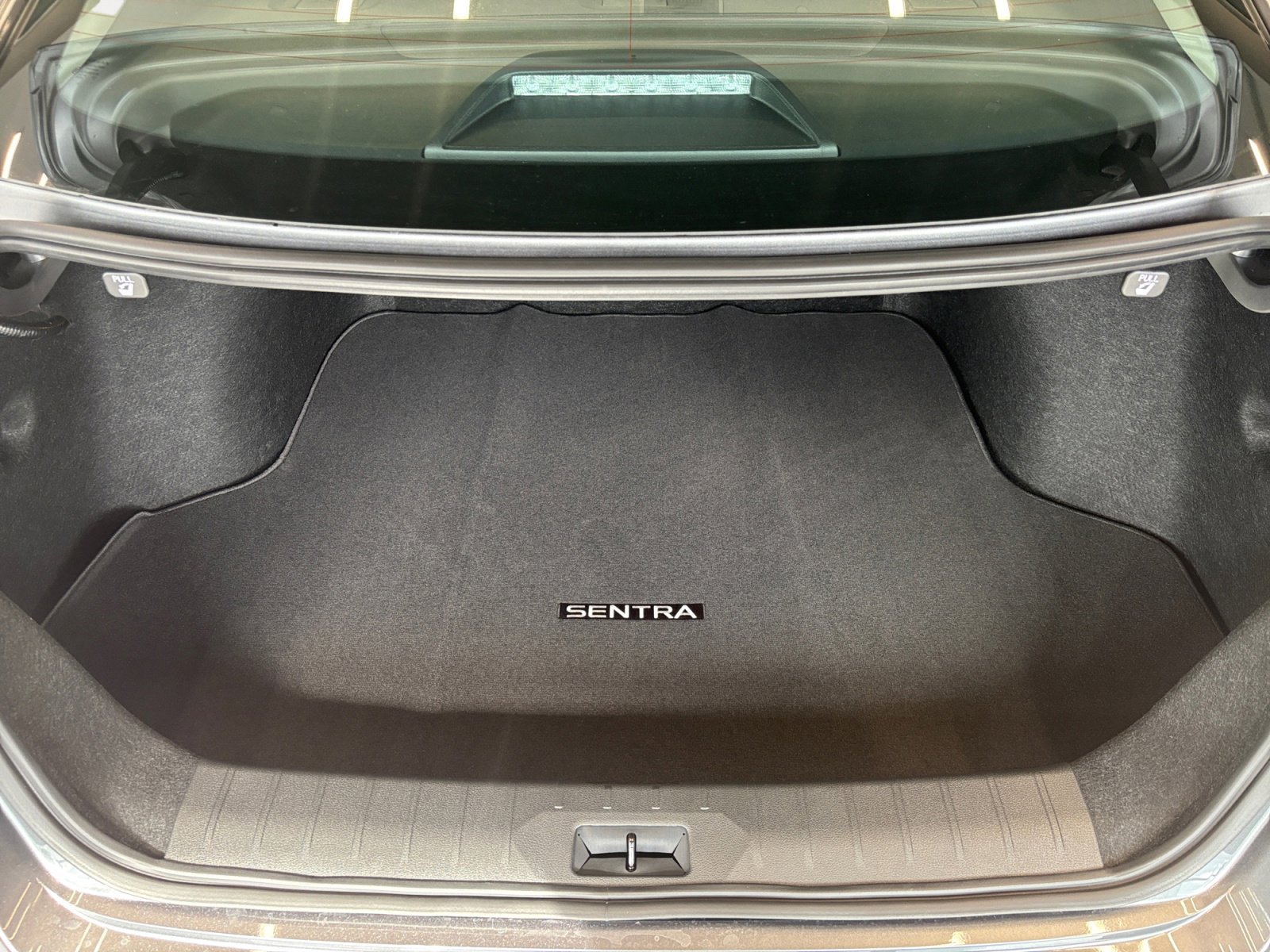 2026 Nissan Sentra SR - Photo 13