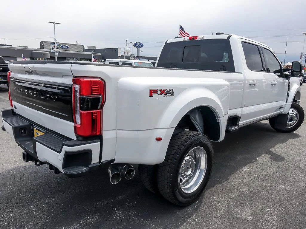 Used 2026 Star White Metallic Tri-Coat Ford Platinum image 9