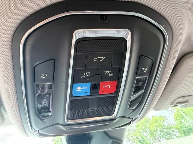 Certified Used 2023 White Jeep Limited image 27