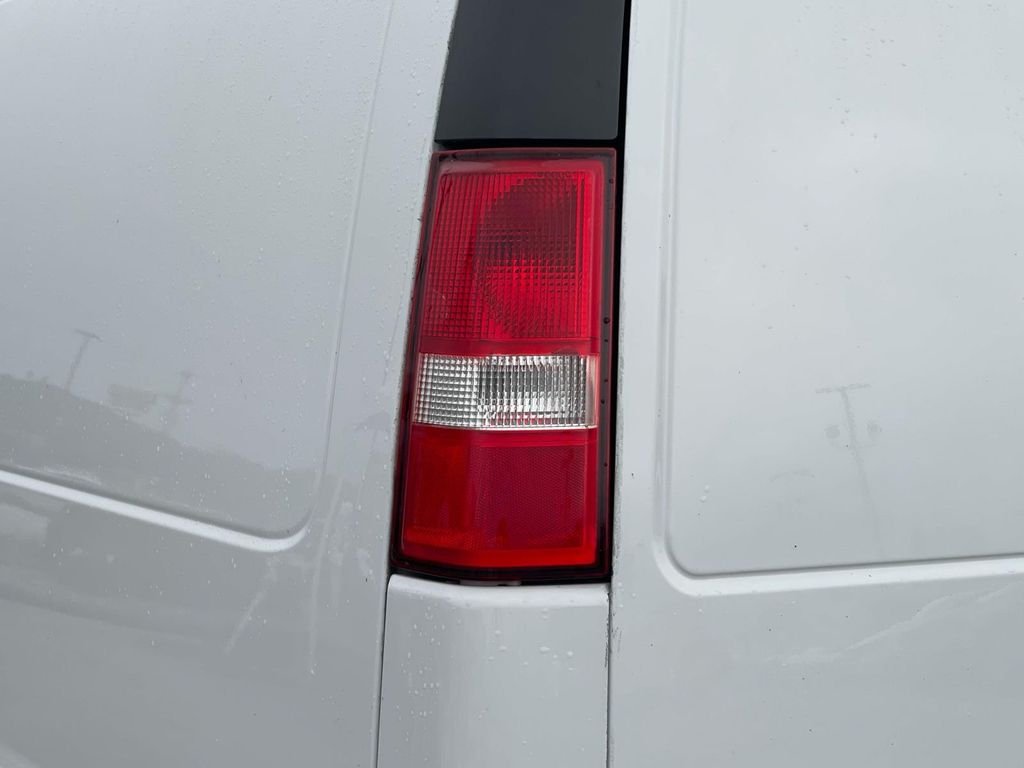 Used 2020 Summit White Chevrolet Work Van image 10